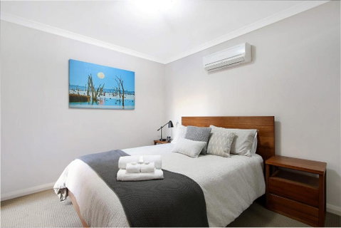 Cypress Townhouse 21 Mulwala - Lightning Ridge Tourism 1