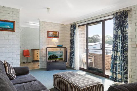 Apollo Unit 31 - Lightning Ridge Tourism 1