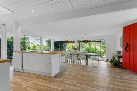 MARTHA COTTAGE Mt. MARTHA - Lightning Ridge Tourism 3