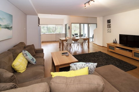 Pegasus Apartments - Lightning Ridge Tourism 4