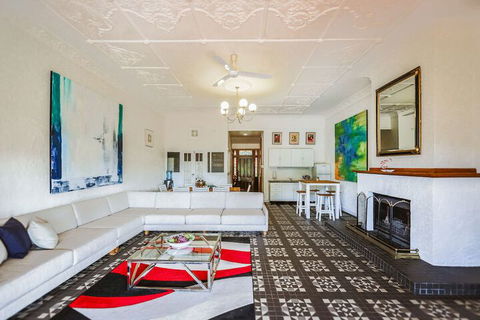 Casuarina Estate - Lightning Ridge Tourism 4