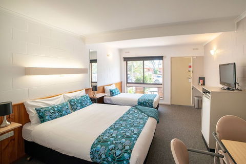 Halls Gap Motel - Lightning Ridge Tourism 6