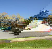 Kickback Cottages - Lightning Ridge Tourism