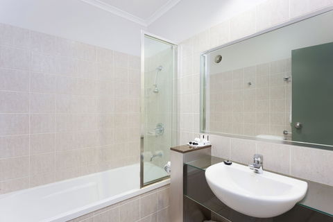 Rocklea International Motel - Lightning Ridge Tourism 5
