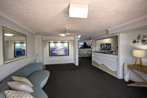 Pelican Sands Beach Resort - Lightning Ridge Tourism 1