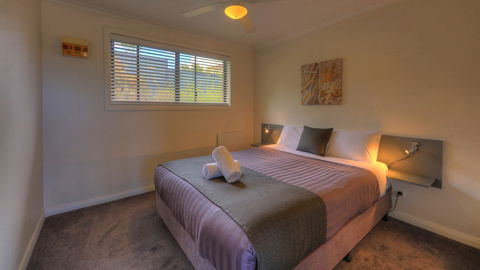 Sweetwater Villas - Lightning Ridge Tourism 6