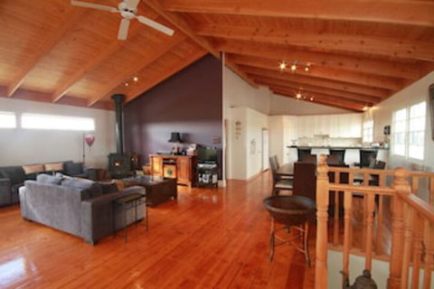 Pelican Sands Bed & Breakfast - Lightning Ridge Tourism 0