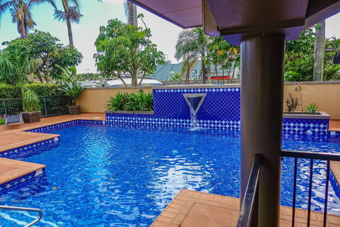 Mackay Resort Motel - Lightning Ridge Tourism 2