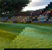 Esperance Beachfront Resort - Lightning Ridge Tourism