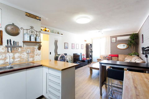 The Original Fremantle Apartment - Lightning Ridge Tourism 2