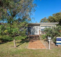 The Croft 11 Boulder Bay Rd Cosy Beach House with Aircon  only 270m to the Beach - Lightning Ridge Tourism
