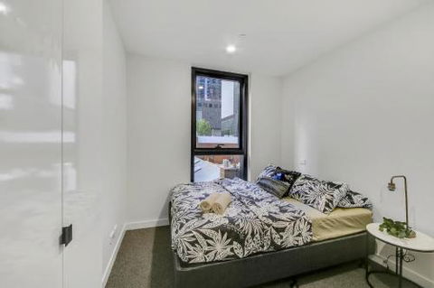 A Modern 2BR Apt 5 Min Walk To Melbourne Central - Lightning Ridge Tourism 3