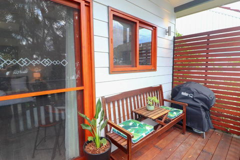 Fairview Cottage - Lightning Ridge Tourism 5
