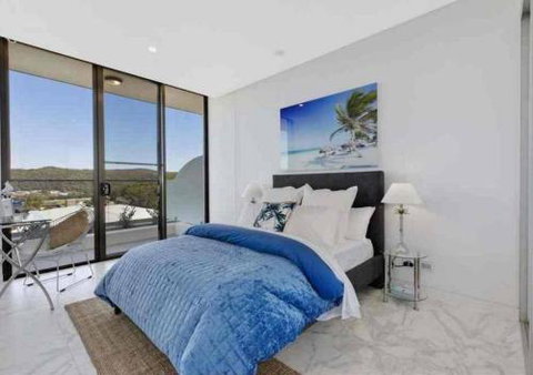 Stylish Penthouse With Views & Jacuzzi - Lightning Ridge Tourism 2