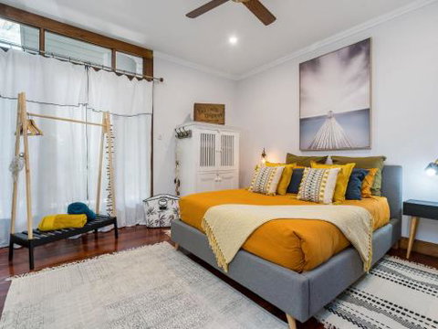 Black Beauty Studio - Lightning Ridge Tourism 4
