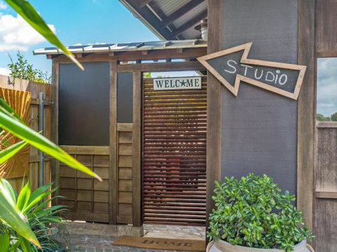 Black Beauty Studio - Lightning Ridge Tourism 5