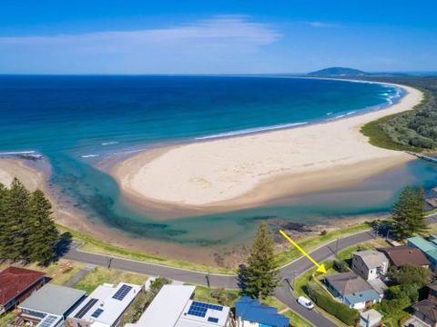 THE BEACH HOUSE Gerroa 4pm Check Out Sundays - Lightning Ridge Tourism 6
