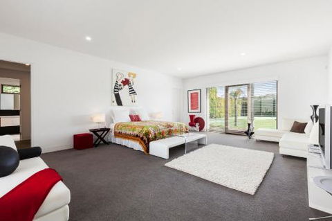 Franklin House - Lightning Ridge Tourism 6
