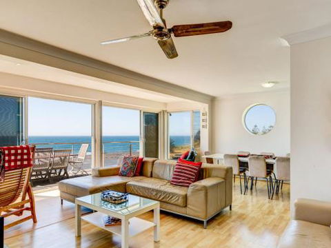 PENZANCE Gerroa Beachfront To Shelley Beach & 4pm Check Out Sundays - Lightning Ridge Tourism 1