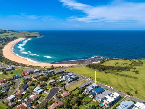 TASMAN DRIVE Gerringong 4pm Check Out Sundays - Lightning Ridge Tourism 0