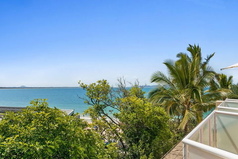 Garden Penthouse Netanya - Lightning Ridge Tourism 1
