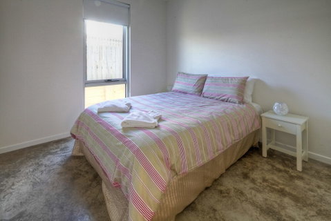 Villa Moyne - Lightning Ridge Tourism 2
