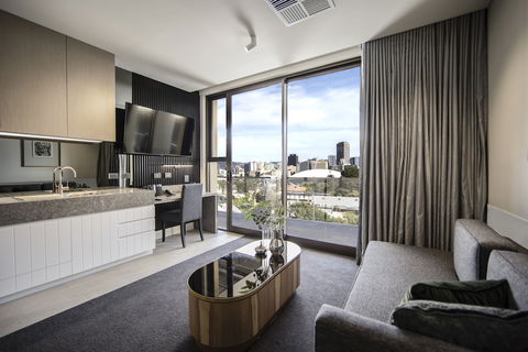 Majestic M Suites - Lightning Ridge Tourism 6