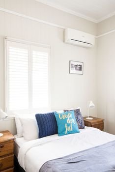 Modern 3 Bedroom Treehouse - Lightning Ridge Tourism 3