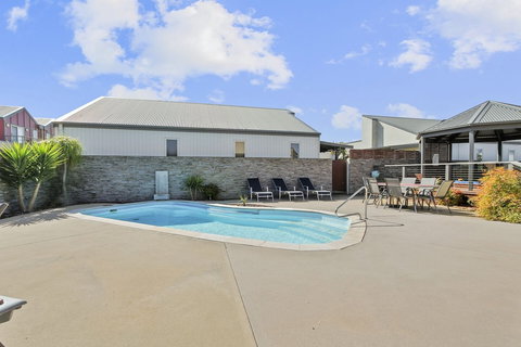 Apartments On Church - Unit 7 - Lightning Ridge Tourism 0