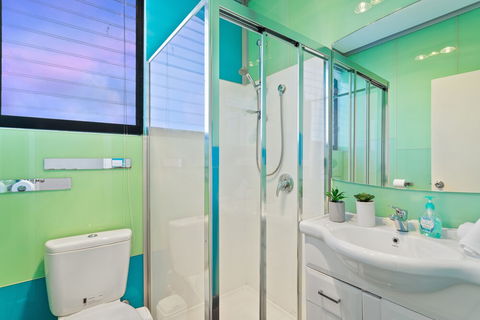 Villa De Marseilles - Melbourne - Lightning Ridge Tourism 1