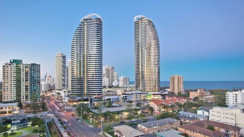 Oracle Broadbeach Apartments - Lightning Ridge Tourism 0
