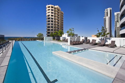Oracle Broadbeach Apartments - Lightning Ridge Tourism 5