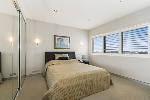 Redvue Apartments - Lightning Ridge Tourism 5