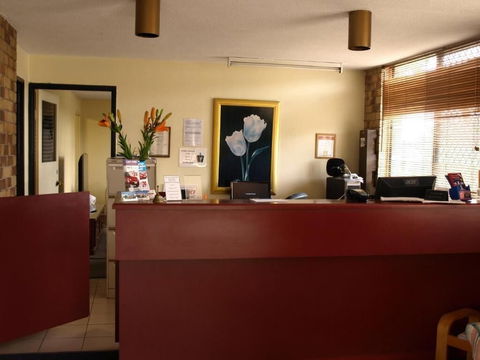Lancaster Court Motel - Lightning Ridge Tourism 6