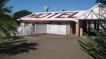 Beenleigh Village Motel - Lightning Ridge Tourism 1