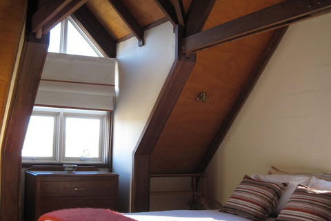 Vineyard Cottages - Lightning Ridge Tourism 3