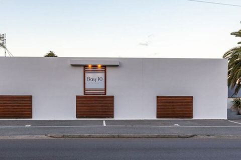 Bay 10 Accommodation - Lightning Ridge Tourism 2