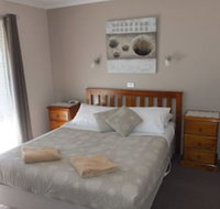 Lakes Entrance Country Cottages - Lightning Ridge Tourism