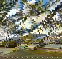 Sails On Horseshoe - Lightning Ridge Tourism