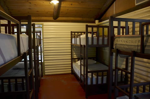 PKs Jungle Village - Hostel - Lightning Ridge Tourism 6