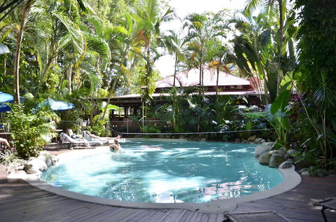 PKs Jungle Village - Hostel - Lightning Ridge Tourism 1