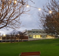 Sfera's Park Suites  Convention Centre - Lightning Ridge Tourism