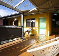 Cape Byron YHA - Lightning Ridge Tourism