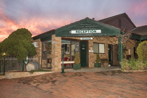 Ningana Motel - Lightning Ridge Tourism 0