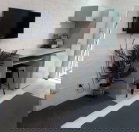 Beach Park Motel - Lightning Ridge Tourism