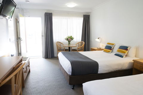 Rockpool Motor Inn - Lightning Ridge Tourism 6