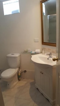 Anchorage Guest House - Lightning Ridge Tourism 5