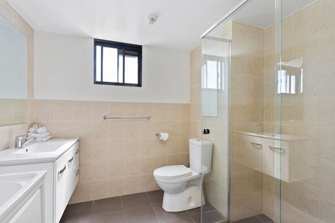 Langley Park Apartments - Lightning Ridge Tourism 3