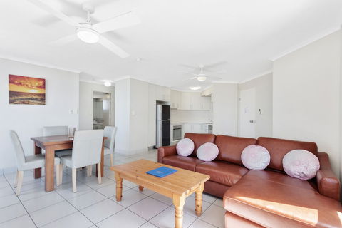 Langley Park Apartments - Lightning Ridge Tourism 6
