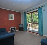 Kingsway Holiday flats  Gariwerd house. - Lightning Ridge Tourism